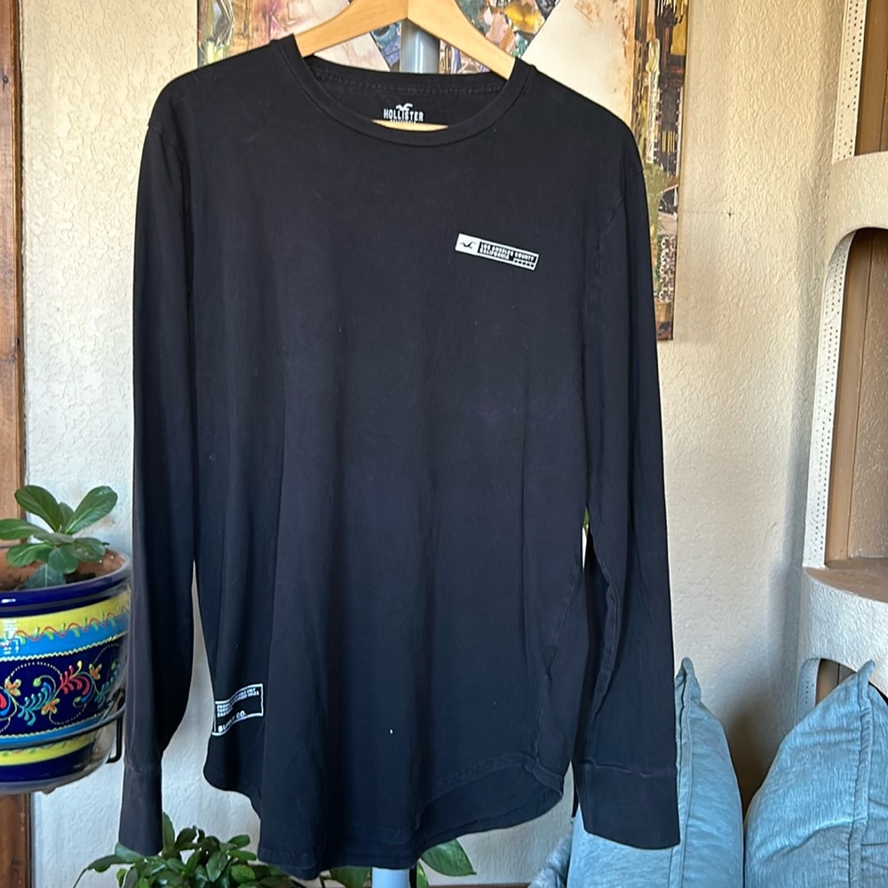 Hollister long sleeve shirt. Black Men’s size L